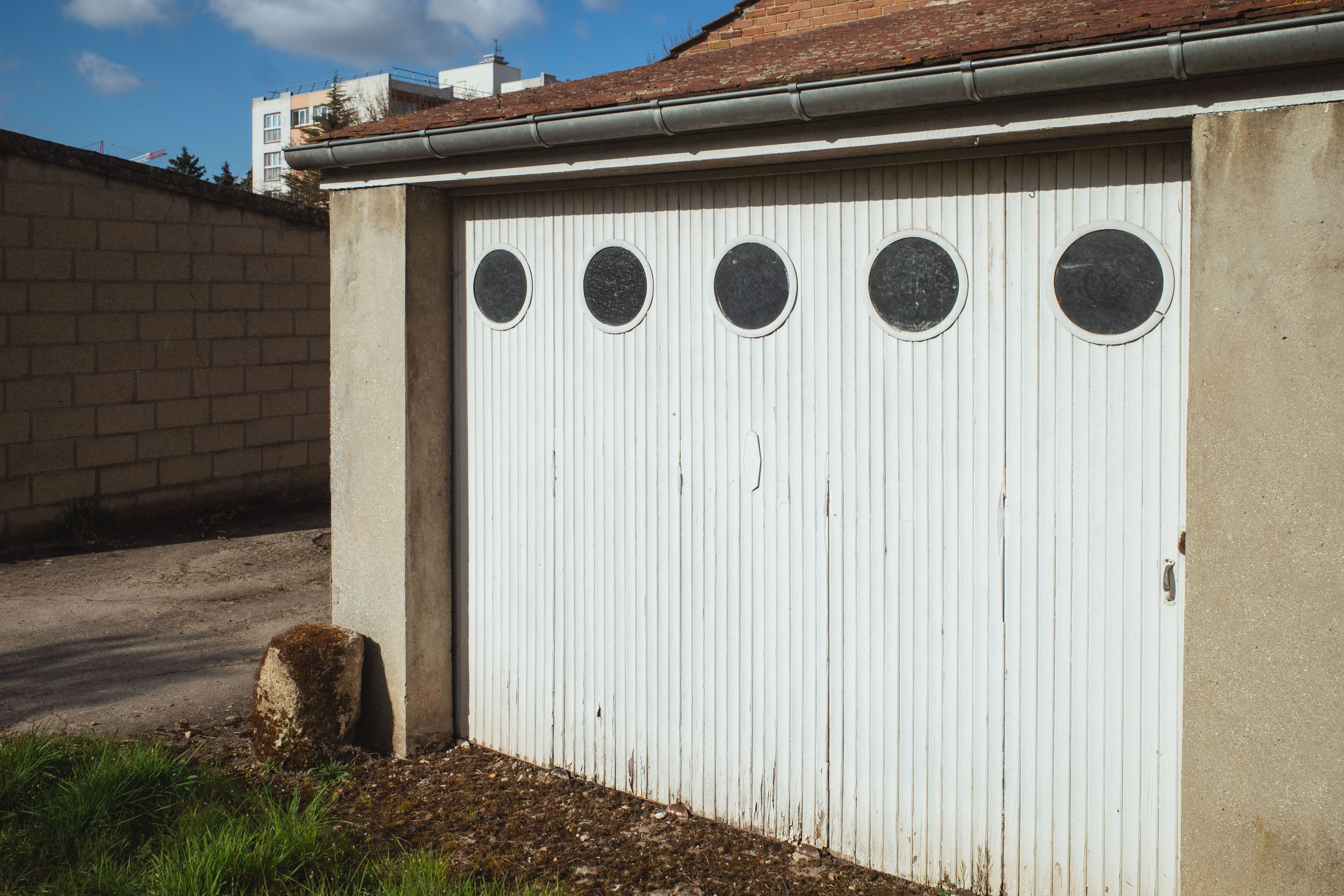 Residential garage door in Fremont